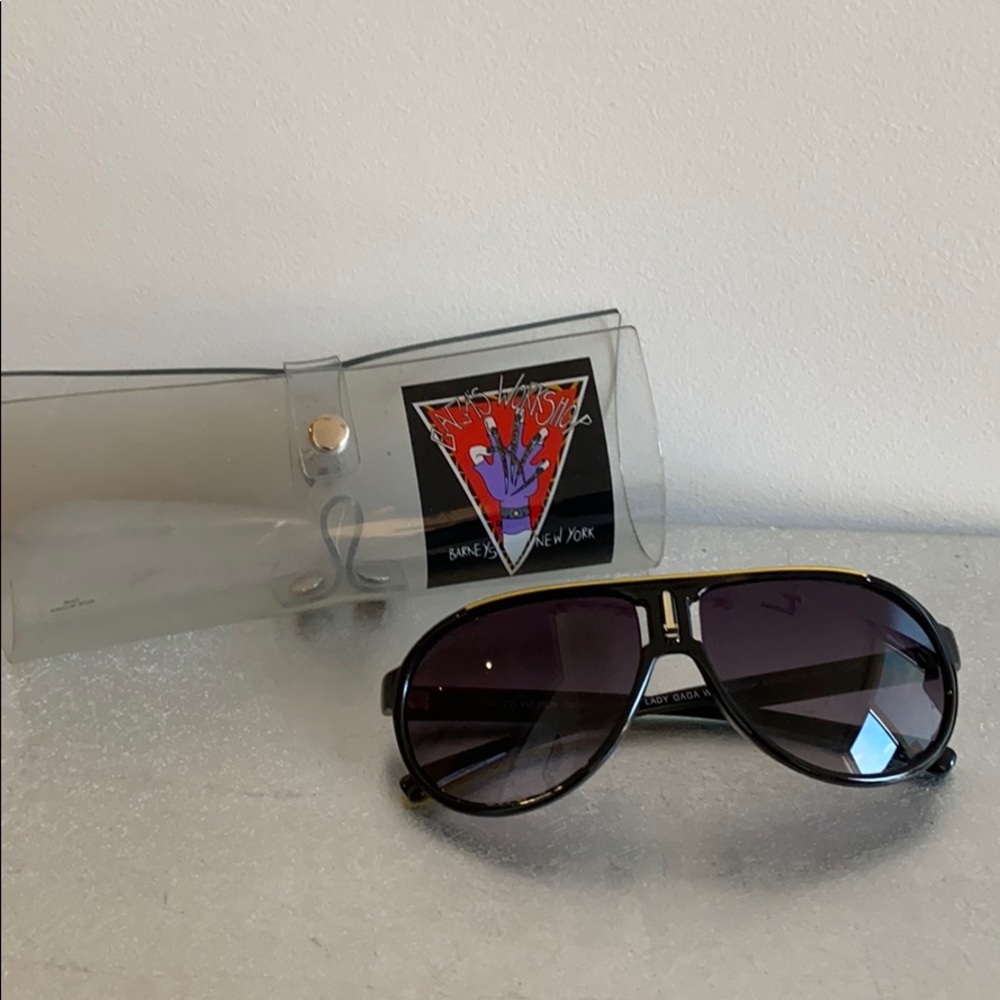 LADY GAGA X BARNEYS NY LIM EDITION SUNGLASSES‼️